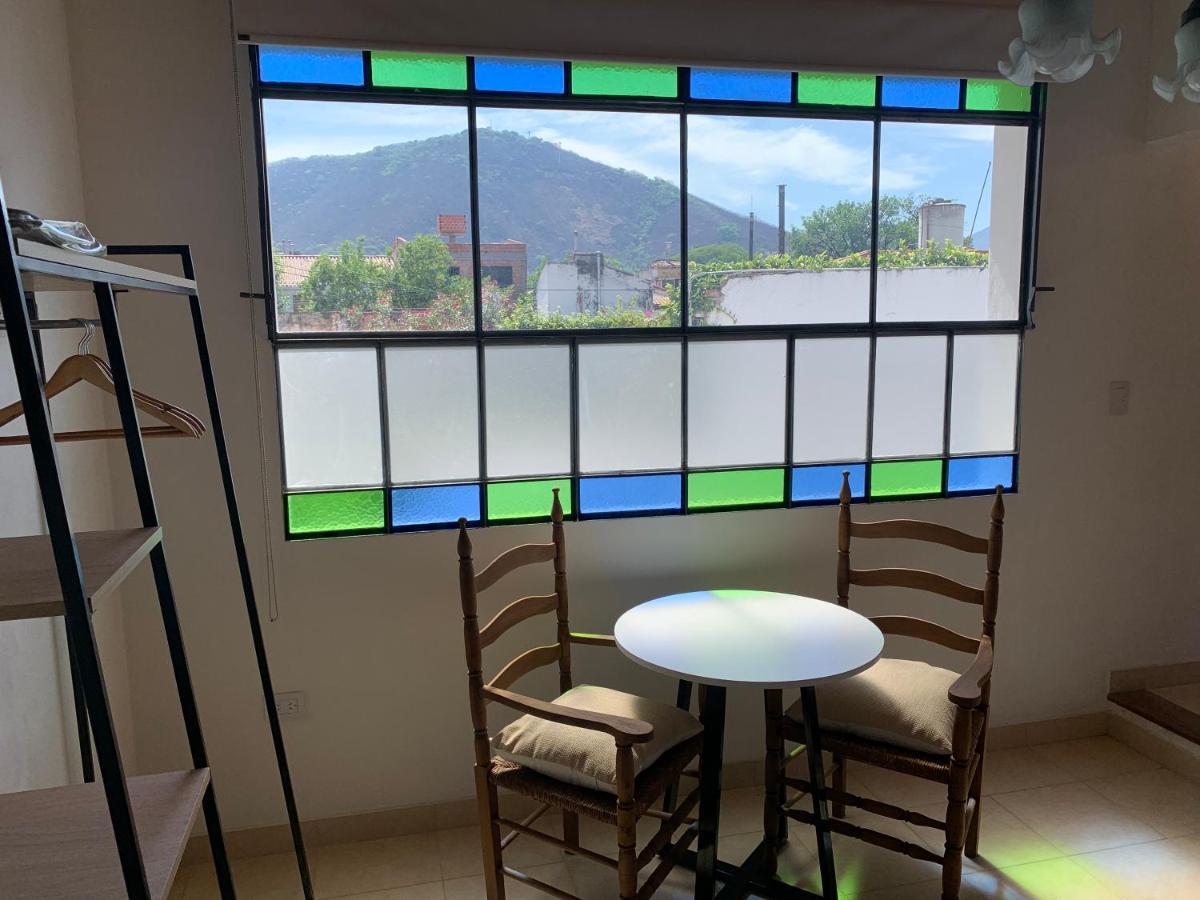 Alojamiento En El Centro De Salta - Casaguemessalta Extérieur photo