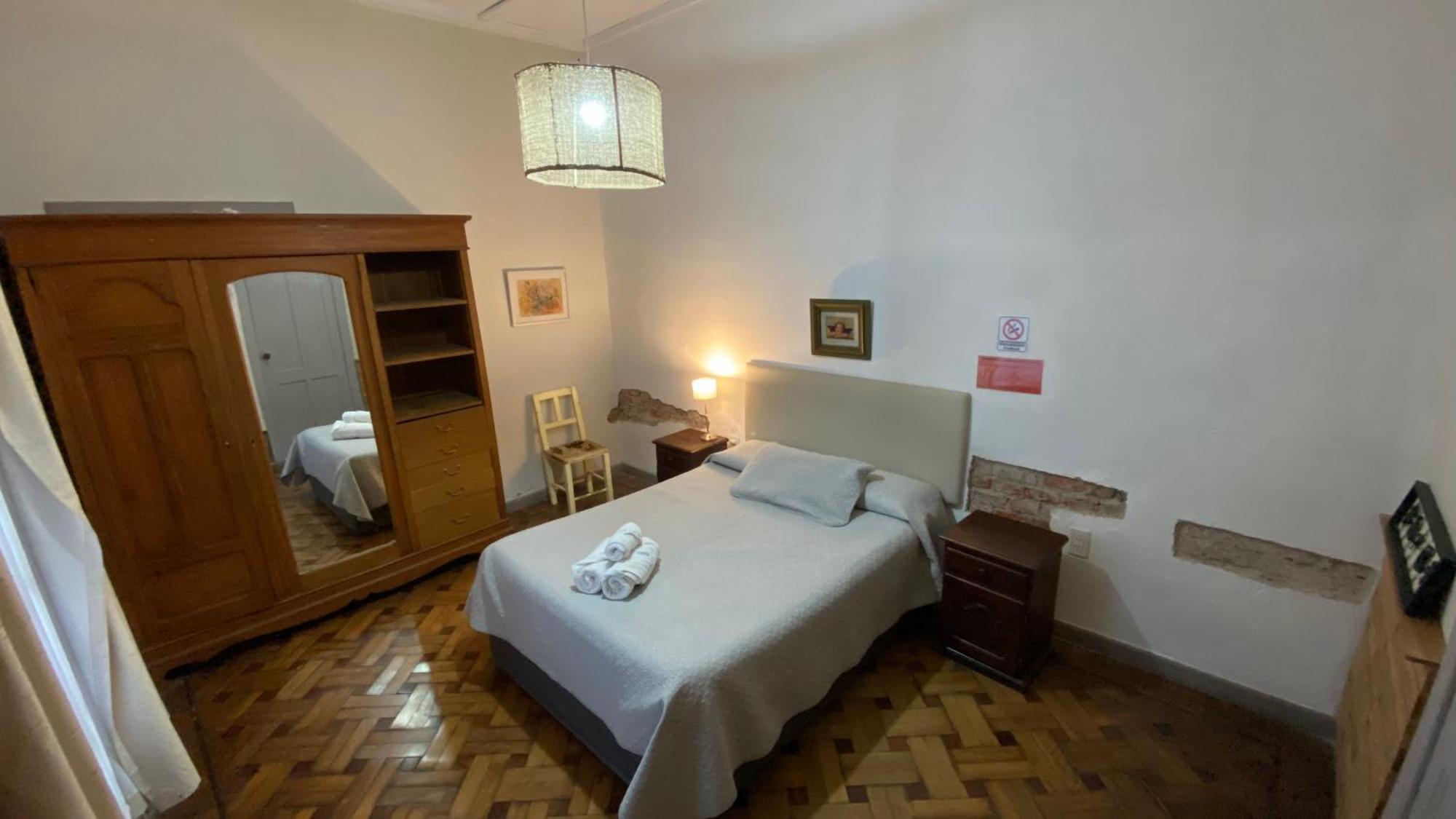 Alojamiento En El Centro De Salta - Casaguemessalta Extérieur photo
